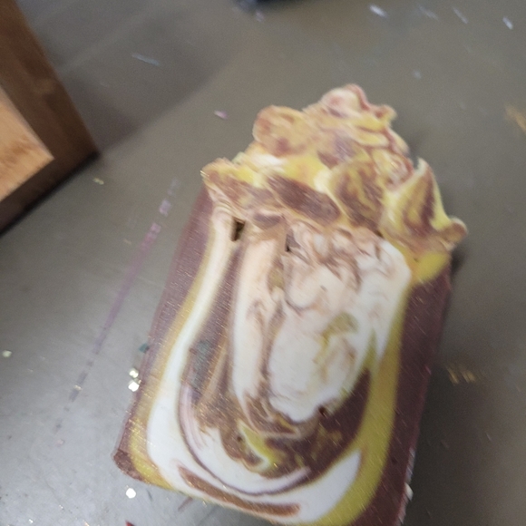 2 Handmade sandalwood heavy scented large handmade soap bars - Picture 3 of 11